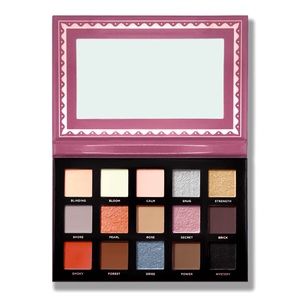 Ace Beaute Smokey Roses Palette